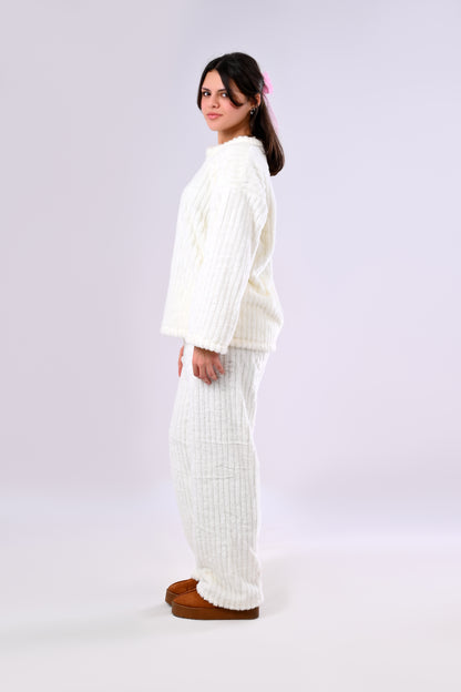 Cozy White Oversized Fur-Striped Pyjama